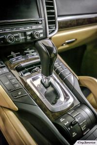 Кай Сервис. Внутреннее оборудование автомобилей Porsche. Работаем...
