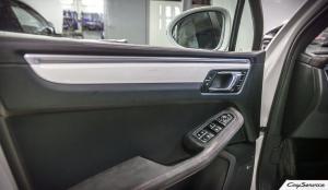 Кай Сервис. Внутреннее оборудование автомобилей Porsche. Работаем...