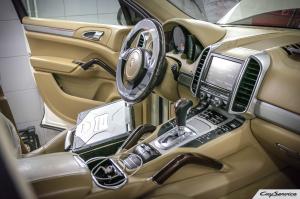 Кай Сервис. Внутреннее оборудование автомобилей Porsche. Работаем...