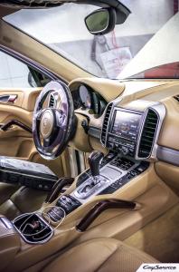 Кай Сервис. Внутреннее оборудование автомобилей Porsche. Работаем...
