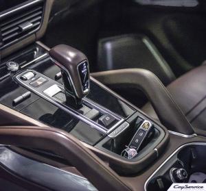 Кай Сервис. Внутреннее оборудование автомобилей Porsche. Работаем...