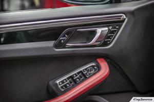 Кай Сервис. Внутреннее оборудование автомобилей Porsche. Работаем...