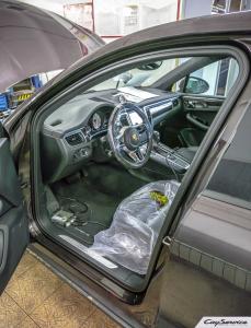 Кай Сервис. Внутреннее оборудование автомобилей Porsche. Работаем...