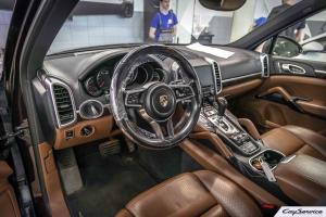 Кай Сервис. Внутреннее оборудование автомобилей Porsche. Работаем...