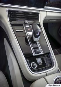 Кай Сервис. Внутреннее оборудование автомобилей Porsche. Работаем...