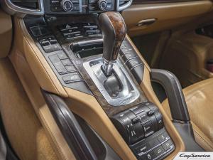 Кай Сервис. Внутреннее оборудование автомобилей Porsche. Работаем...