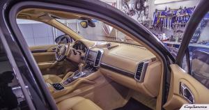 Кай Сервис. Внутреннее оборудование автомобилей Porsche. Работаем...