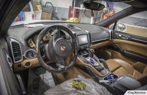Кай Сервис. Внутреннее оборудование автомобилей Porsche. Работаем...