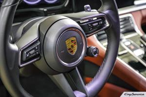 Кай Сервис. Внутреннее оборудование автомобилей Porsche. Работаем...