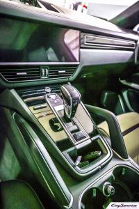 Кай Сервис. Внутреннее оборудование автомобилей Porsche. Работаем...