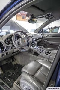 Кай Сервис. Внутреннее оборудование автомобилей Porsche. Работаем...