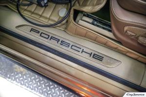 Кай Сервис. Внутреннее оборудование автомобилей Porsche. Работаем...