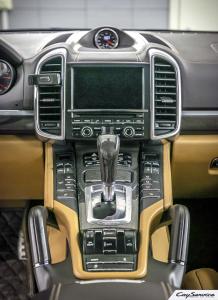 Кай Сервис. Внутреннее оборудование автомобилей Porsche. Работаем...