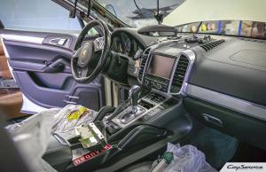Кай Сервис. Внутреннее оборудование автомобилей Porsche. Работаем...