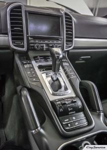 Кай Сервис. Внутреннее оборудование автомобилей Porsche. Работаем...