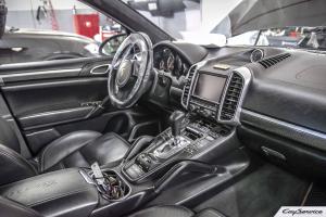 Кай Сервис. Внутреннее оборудование автомобилей Porsche. Работаем...