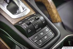 Кай Сервис. Внутреннее оборудование автомобилей Porsche. Работаем...