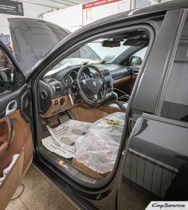 Кай Сервис. Внутреннее оборудование автомобилей Porsche. Работаем...