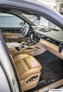 Кай Сервис. Внутреннее оборудование автомобилей Porsche. Работаем...