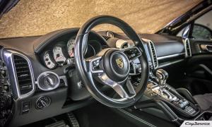 Кай Сервис. Внутреннее оборудование автомобилей Porsche. Работаем...