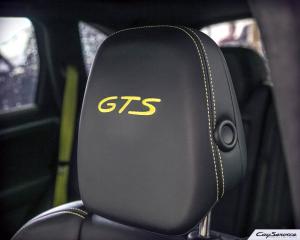 Кай Сервис. Внутреннее оборудование автомобилей Porsche. Работаем...